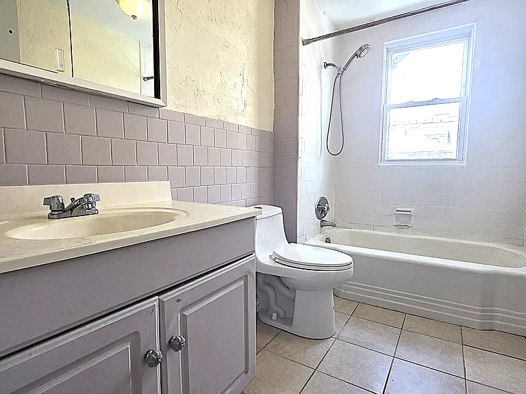 45 Auburn St — Photo 11