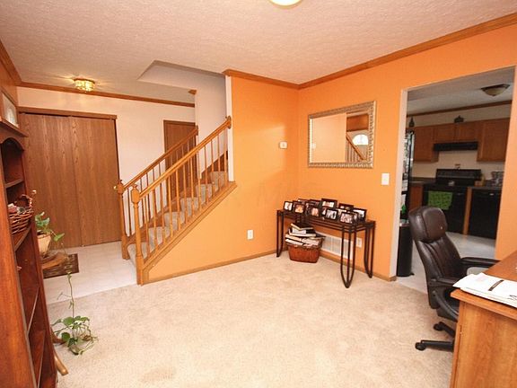 4th image of 4961 Baycroft Dr