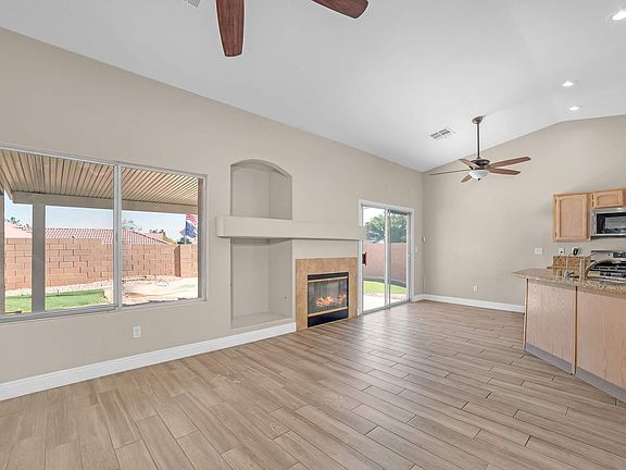 4th image of 4304 Laurel Hill Dr