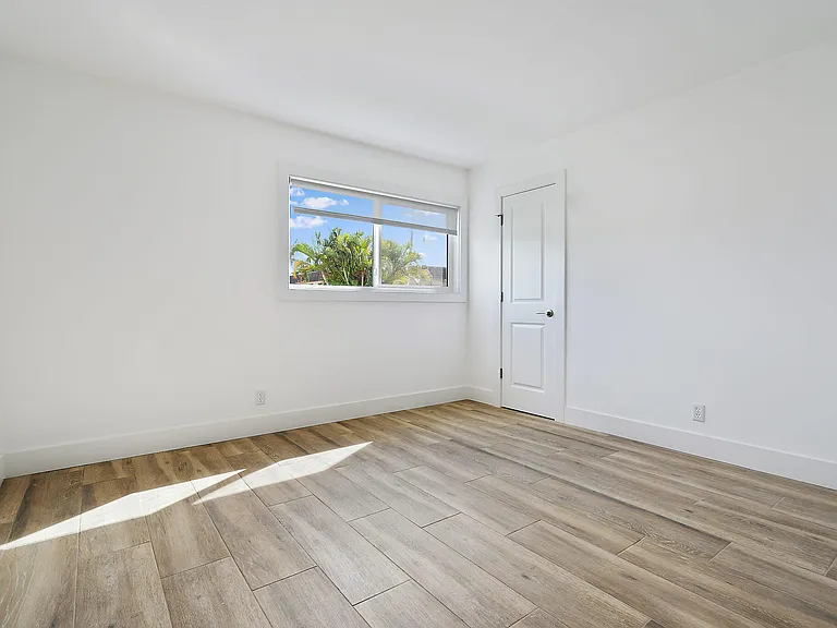 401 Southwind Dr #1 — Photo 6