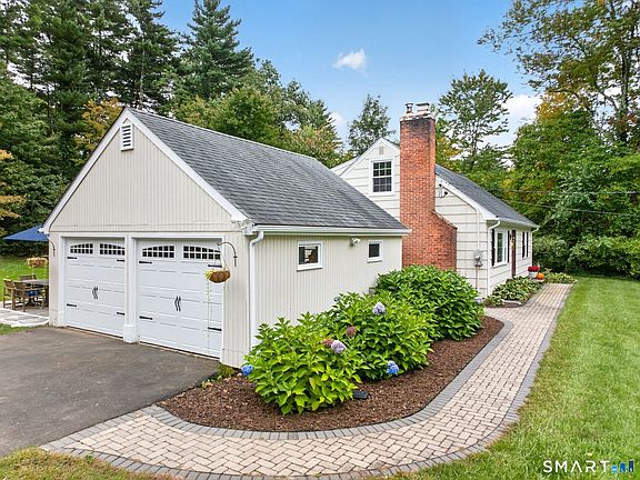3rd image of 21 Ichabod Road