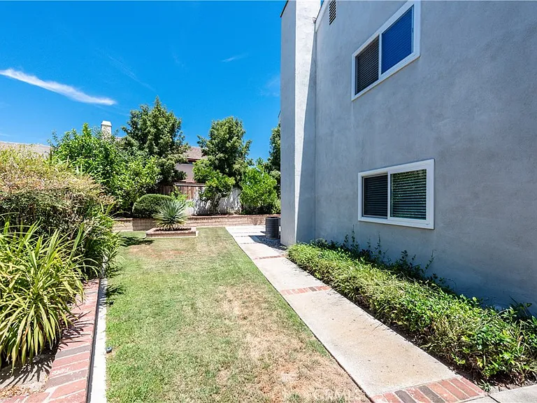 11 Bragg — Photo 31