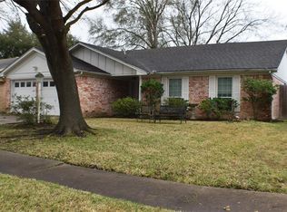 16314 Autumn Wind Dr, Houston, TX 77090