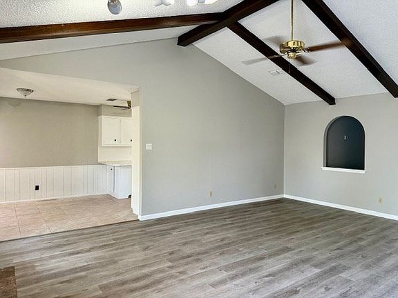 5th image of 306 McDonald Dr