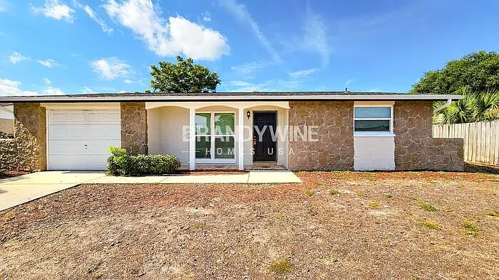 6914 Tierra Verde St — Photo 2