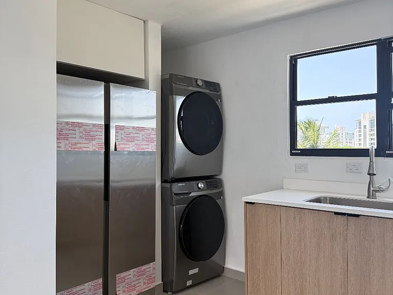 174 Cond Plaza Villamil #4 — Photo 3