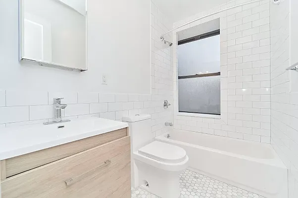 Rented by Living New York | media 8