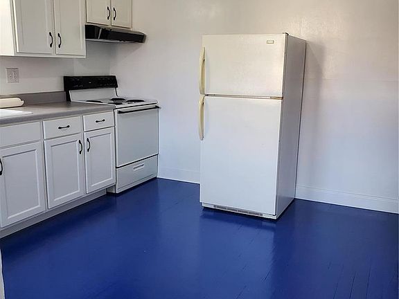 2nd image of 205 E Park Ave