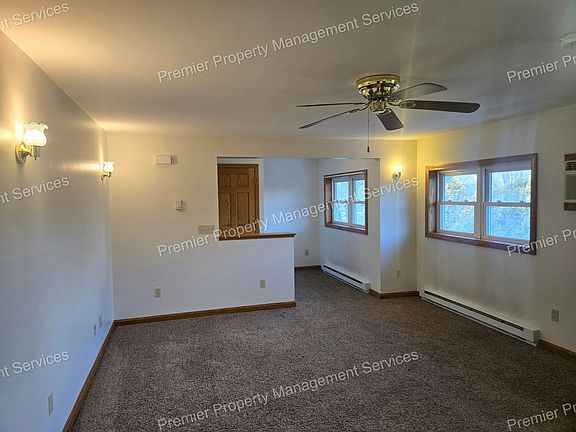 5th image of 201 N Buhl Farm Dr