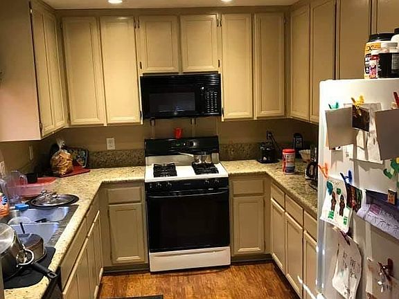 2nd image of 8508 Calle De Buena Fe