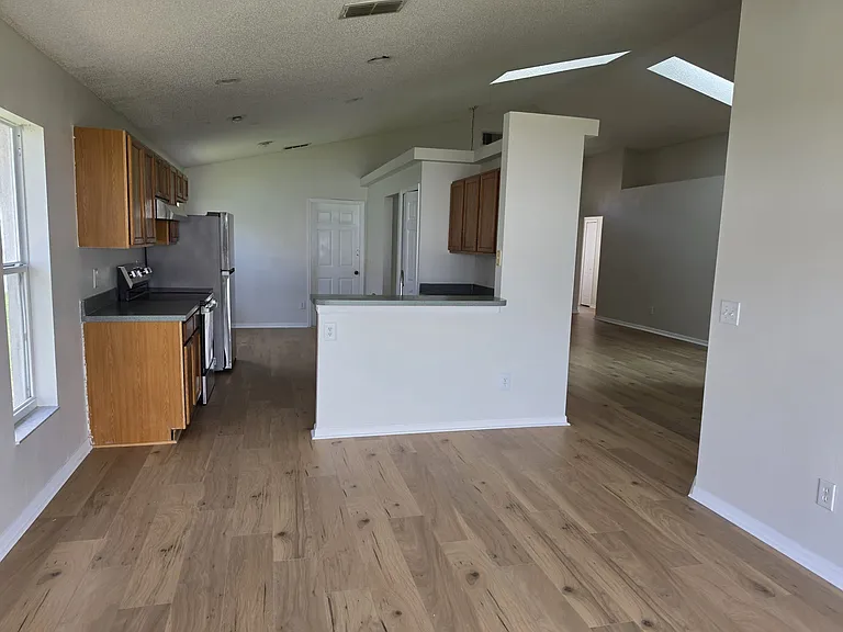 405 Cheshire Way — Photo 5