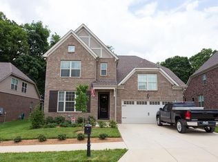 2262 Chaucer Park Ln, Thompsons Station, TN 37179