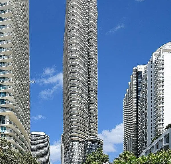 1000 Brickell Plz #4906 — Photo 27