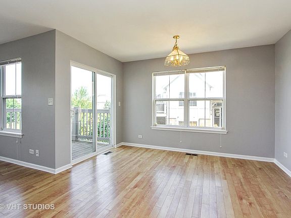 5th image of 130 Rosehall Dr