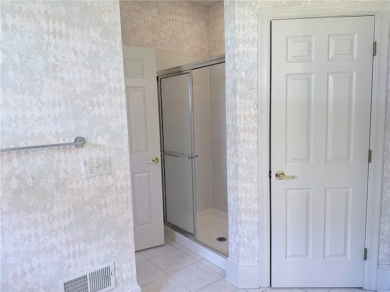 11 Harrington Dr — Photo 17