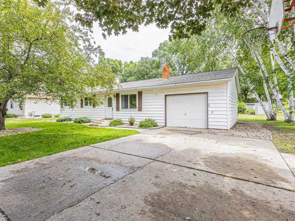 408 N Oak St, Alexandria, MN 56308