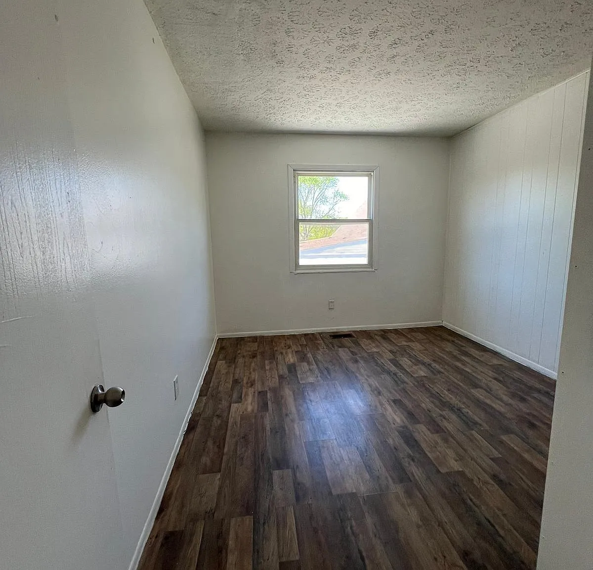 6011 Vine Street - K - 2 — Photo 3