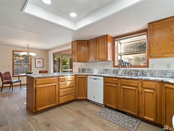 5th image of 1817 Centerwood Dr SE