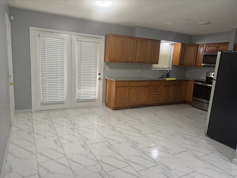 3815 Bonaventure Blvd — Photo 11