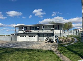 1422 N Lakeshore Dr, Fowler, IL 62338