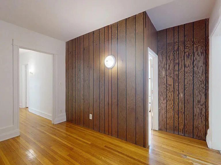 5468-70 S. Hyde Park Boulevard — Photo 9