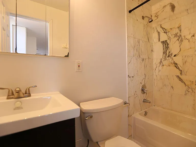 253 3rd St #2B — Photo 22