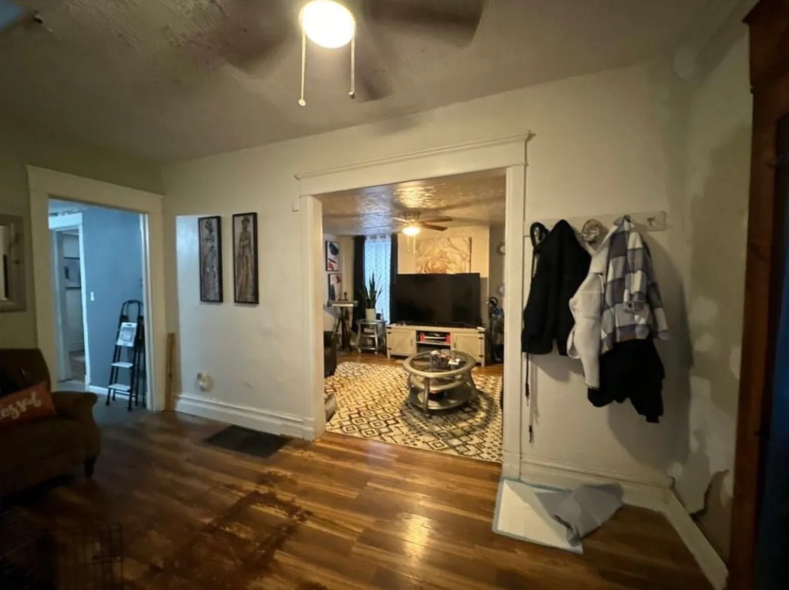 4 bed, 1450 sqft, $1,600 — Photo 3