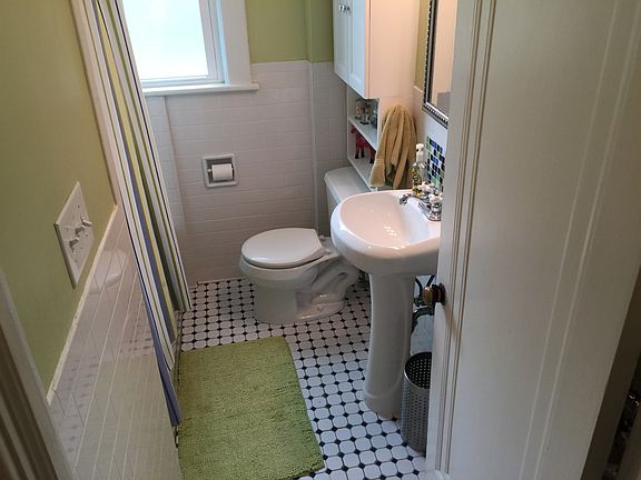 Hall  full bathroom
