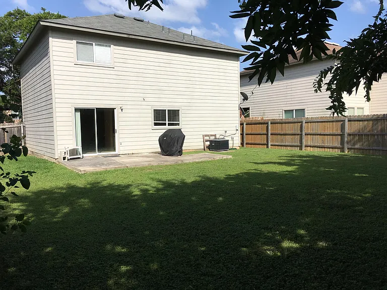 16215 Ike Ln — Photo 14