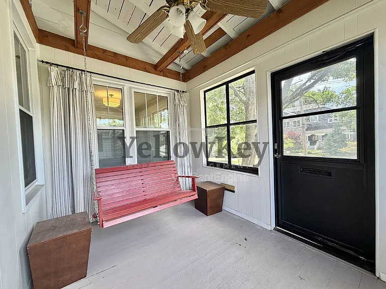 376 Hill Ave — Photo 8