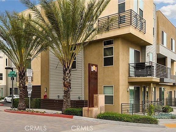 2nd image of 630 Chandler Walk