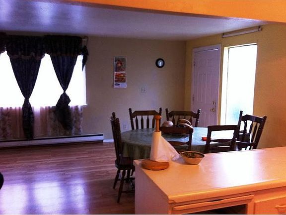 family room& dining area