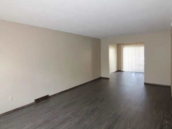 2 Bedroom Townhomes