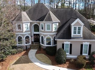 9080 Nesbit Lakes Dr, Alpharetta, GA 30022