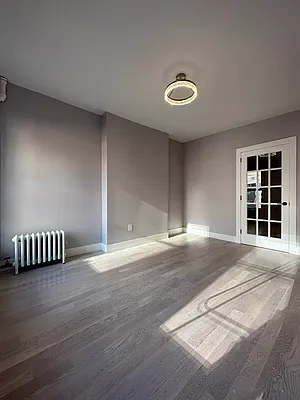 Rented by Peter R. Hungerford, LREB | media 18