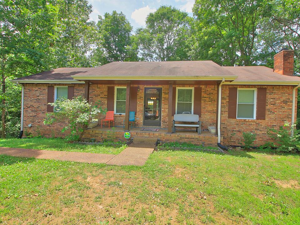 1st image of 1328 Winding Way