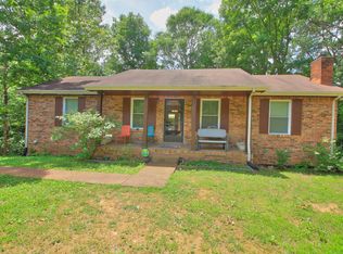 1328 Winding Way, White House, TN 37188
