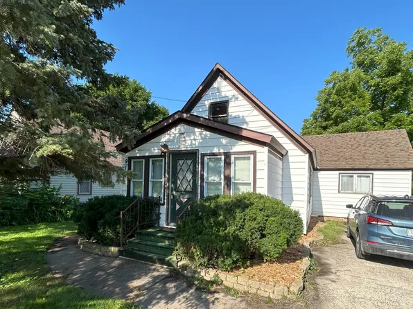 919 Benson Rd, Montevideo, MN 56265