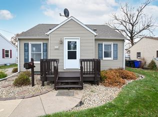 410 20th St NW, Cedar Rapids, IA 52405