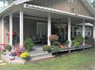 8760 Little River Rd, Bayou La Batre, AL 36509