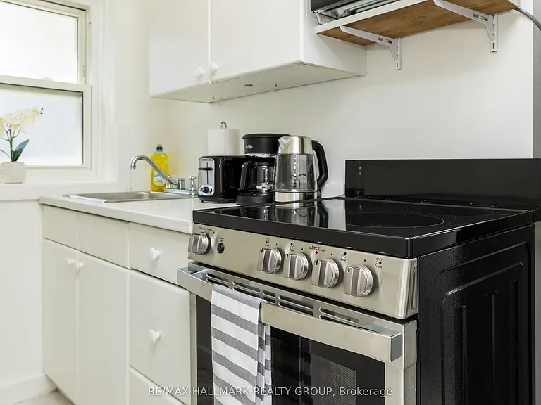 462 Bronson Ave #1 — Photo 12