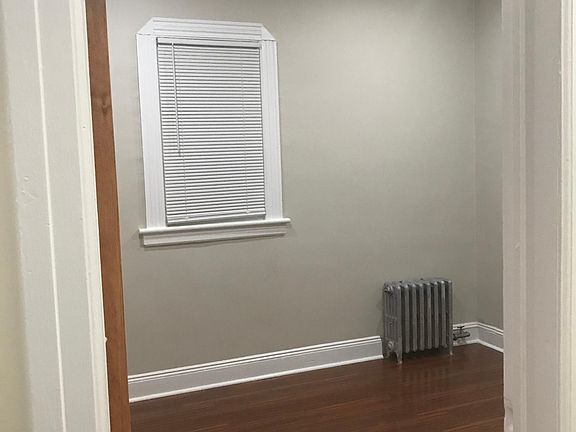 5th image of 9123 108th St Floor 1