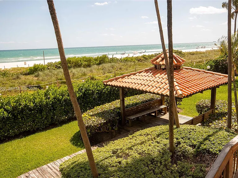5757 Collins Ave #703 — Photo 40