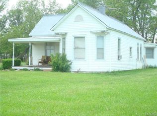 53 Vivian Rd, Montgomery City, MO 63361