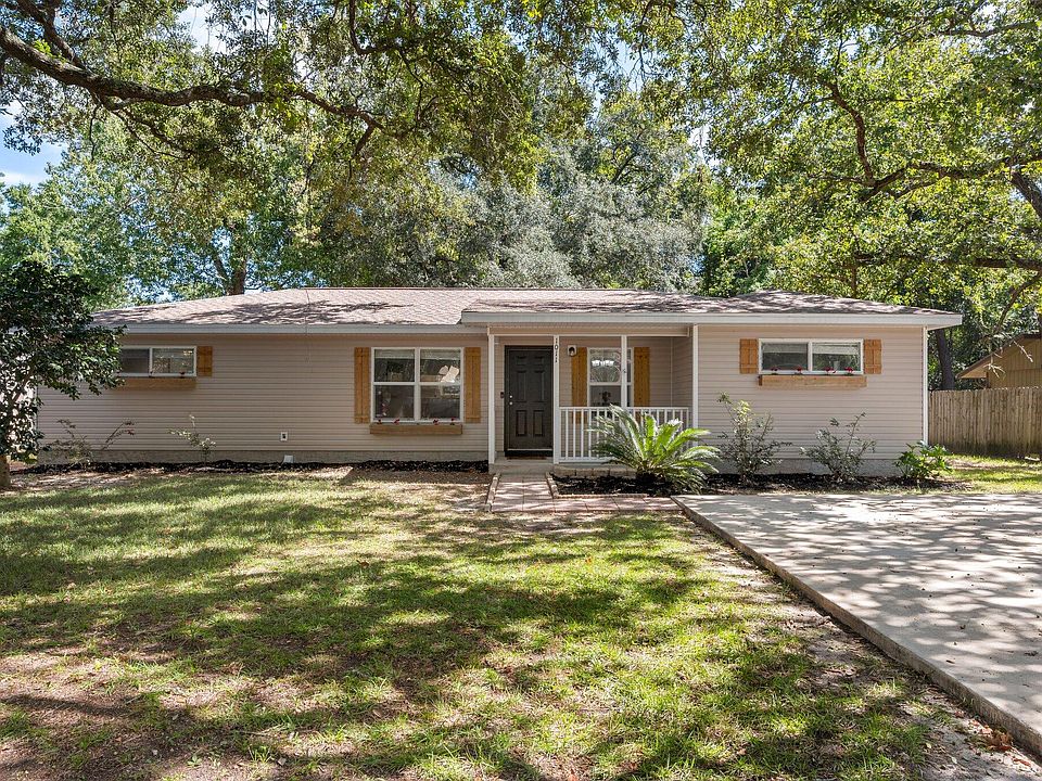 1st image of 1011 Gloria Ave