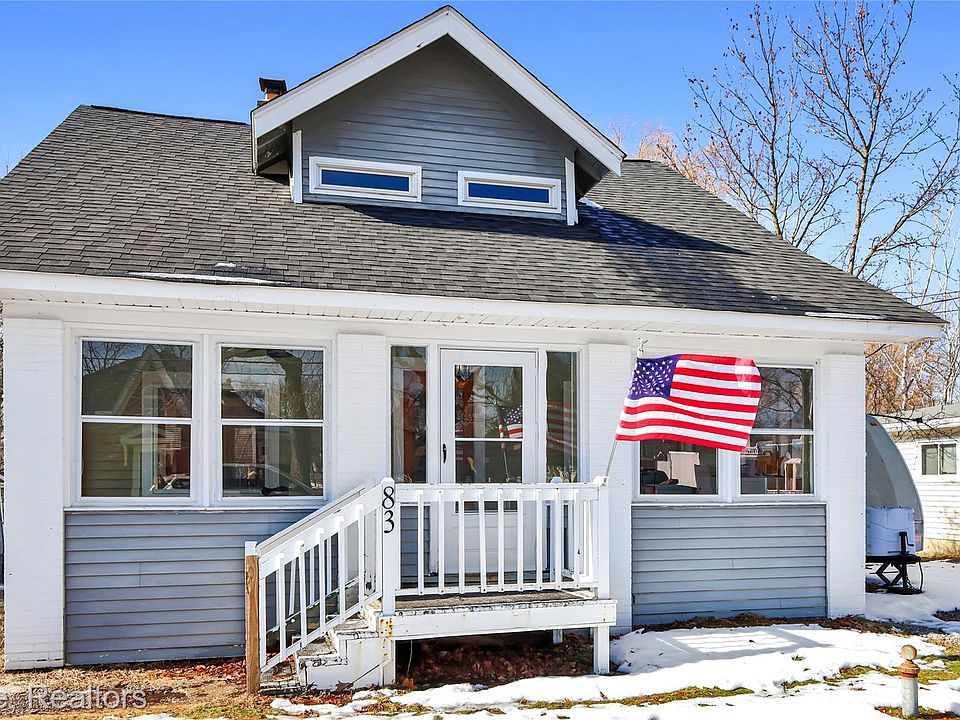 1st image of 83 Cedar St