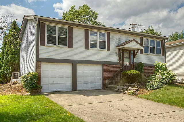 133 Harding Ct photo 1