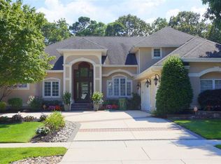 137 Standrews Dr, Egg Harbor Township, NJ 08234