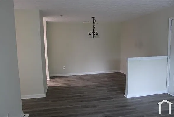 3 bed, 1254 sqft, $1,600 — Photo 3