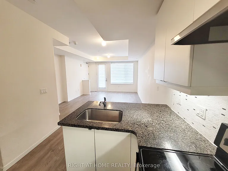 300 Alex Gardner Cir #47 — Photo 7